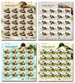 Mint Stamp Sheet Wild Duck (minor toned) Msia 2006