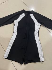 Swimming suit