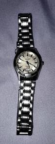 Jam tangan wanita