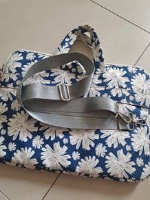 CanvasArtisan Daisy Laptop Bag