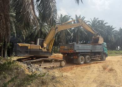 Excavator Komatsu PC200-5