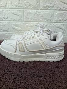 uk7 Louis Vuitton Sneakers