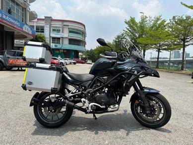 Benelli TRK 502 LE