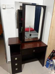 dressing table