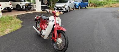 Honda C90