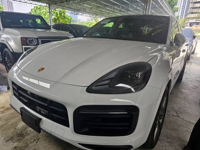 Porsche Cayenne  in Jalan Kuching, KUL