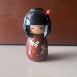 Japanese Kokeshi Haruyokoi Doll
