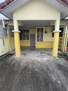 1-storey Terraced House For Sale in Seri Kembangan,SGR