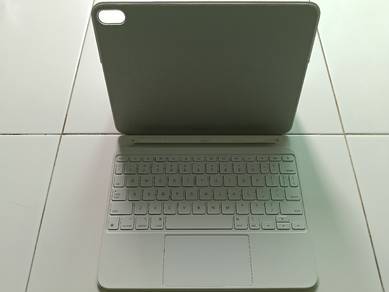 [WTS] Magic Keyboard Folio for Ipad A16