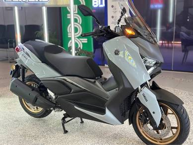Yamaha XMAX