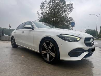 Mercedes Benz C200 200 AVANTGARDE in Setia Alam, SGR