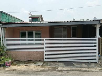 1-storey Terraced House For Sale in Salak Selatan,KUL