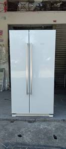 Jenama bosch 2 door fridge side by side 570L