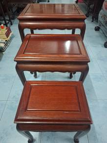 Huali Wood (Rosewood) Nesting Tables – 3-Piece Set