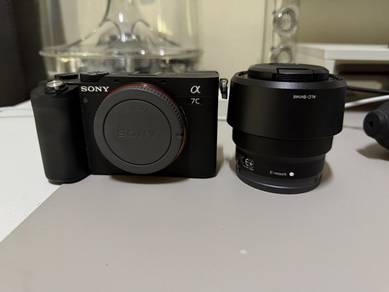 Sony A7C + FE 50mm f/1.8 like new