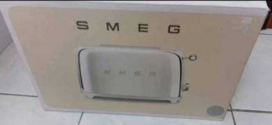 SMEG 2-Slice Toaster (Cream) – Brand New