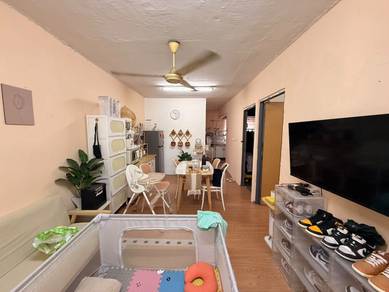 Flat For Sale in Flat Puchong Permai