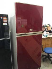 Sharp Sejuk Refrigerator Peti Freezer Merah Recond