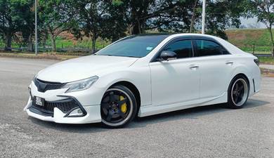 Toyota Mark X 250G in Seri Kembangan, SGR
