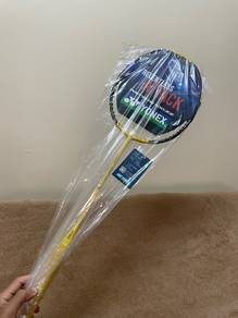 raket badminton yonex free beg dan grip
