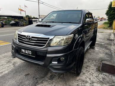 Toyota Hilux G TRD SPORTIVO in Kajang, SGR