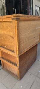 Storage box