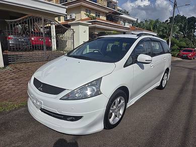 2011 Mitsubishi Grandis MIVEC