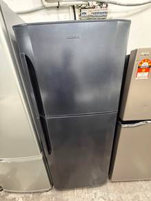 Hitachi 2 Door Refrigerator 335L