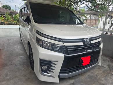 Toyota Voxy ZS in Sentul, KUL