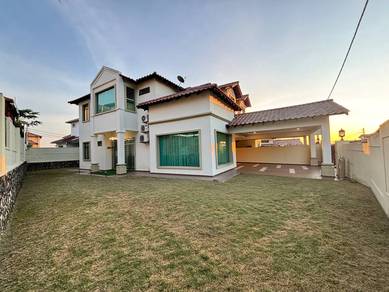 Semi-Detached House For Sale in Batu Pahat,JHR