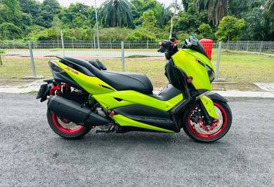 Yamaha XMAX