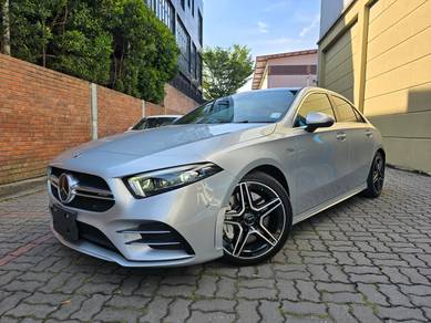 Mercedes Benz A35 35 AMG 4 MATIC in Kota Damansara, SGR
