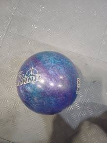 Polyester bowling ball brunswick tzone 8 lb