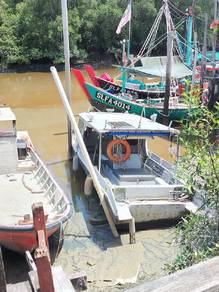 fishing boats 