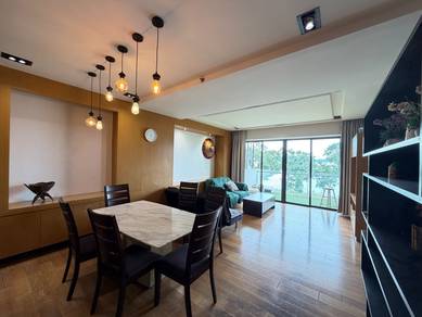 Condominium For Sale in Bay 21