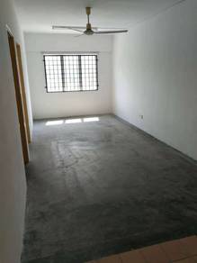 Apartment For Sale in Taman Sri Sentosa