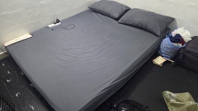 Tilam Queen size tebal