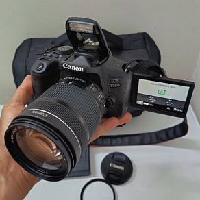 Canon EOS 800D + 18-135mm is STM