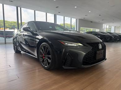 Lexus IS 300 F-SPORT in Petaling Jaya, SGR