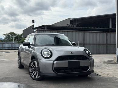 2025 Mini Cooper C ESSENTIAL TRIM