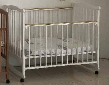 Let go baby bed wood frame