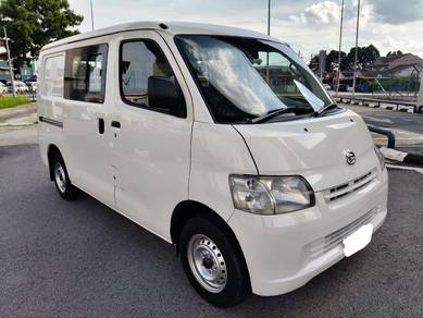 2011 Daihatsu Gran Max S402RP-TMRFJG