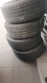 Tayar 2nd saiz 215 x 45 x R17 utk dilepaskan