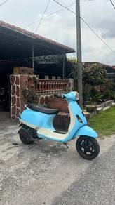 Vespa LT 150