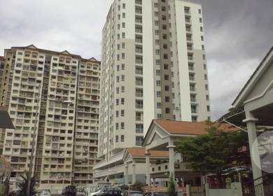 Apartment For Sale in Damai Vista Apartment