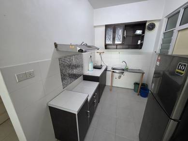 Condominium For Rent in Summer Place