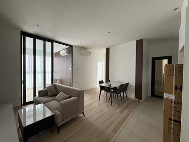 Condominium For Sale in Milano Eight