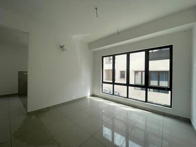 Townhouse Condo For Sale in The Strata