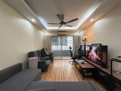 Condominium For Sale in Kinrara Mas Condominium