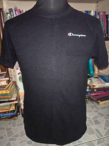 Black Champion crewneck t-shirt